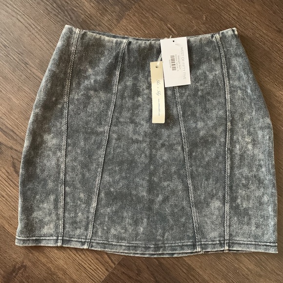 She + Sky Dresses & Skirts - She + Sky midnight denim mini skirt size Small